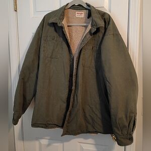 Wrangler Men's Sherpa Lined Olive Jacket
